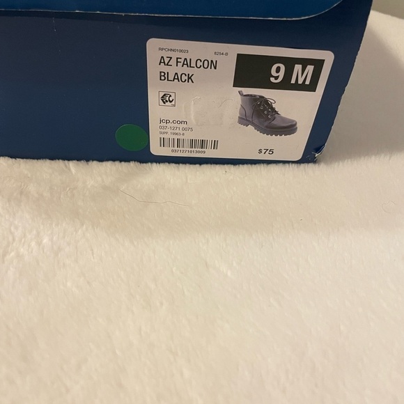 NWT Arizona Jean Co. women’s size 9M black ankle combat boots - Picture 3 of 7